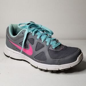 Nike athletic shoes size 9.5 running shoes
